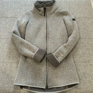 Bench sweater jacket! Excellent condition. Size Small